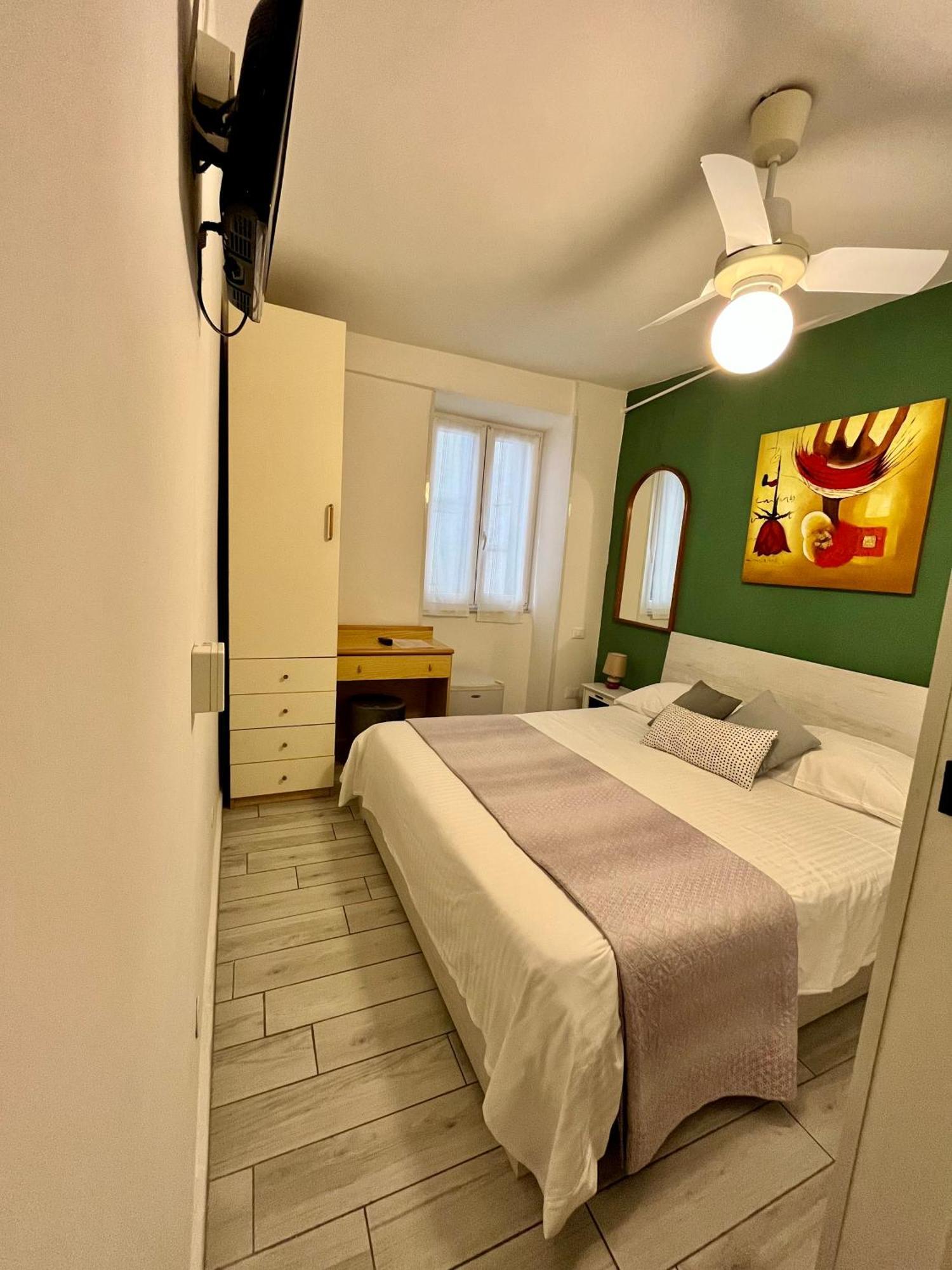 Hotel Alla Fontanella Alassio Værelse billede