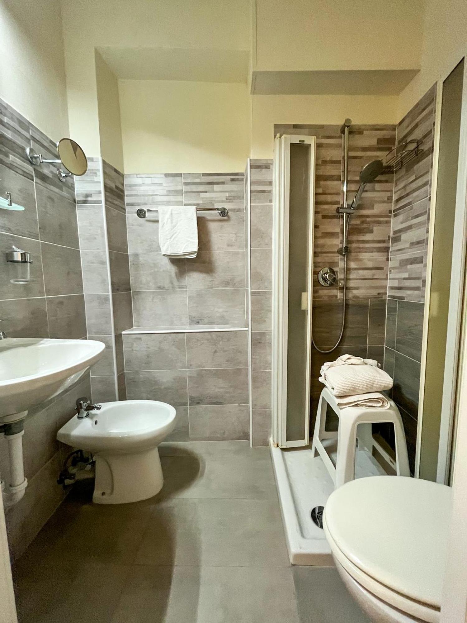 Hotel Alla Fontanella Alassio Værelse billede